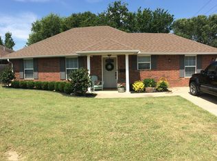 200 W 17th St, Ada, OK 74820