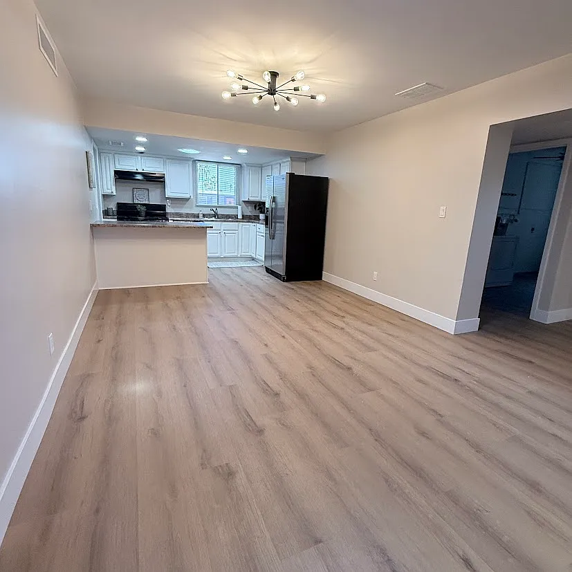 11822 N 36th Pl — Photo 3
