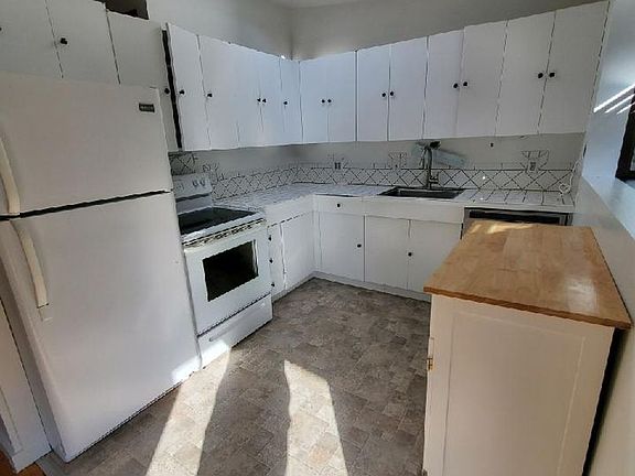 3rd image of 1134 166th Ave SE