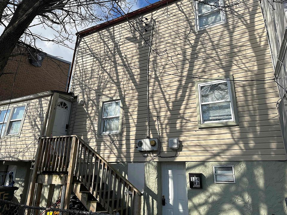 1st image of 114 N Texas Ave