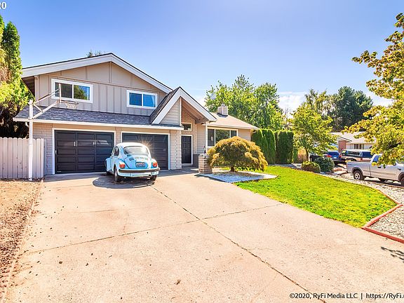 5th image of 2809 NE 101st Ct