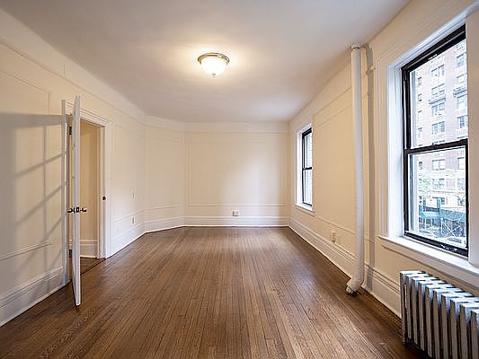 3rd image of 225 W End Ave APT 37