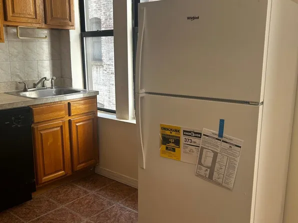 845 Blvd East image 15 of 19