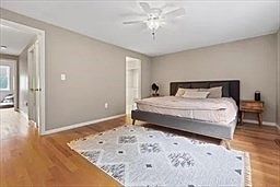 4th image of 102 Foxwood Cir