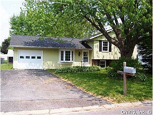3rd image of 8005 Evesborough Dr
