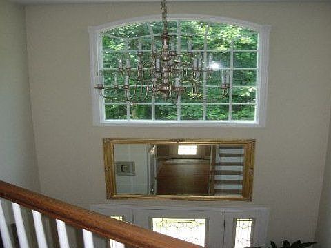 2nd image of 105 Mount Sinai Ave