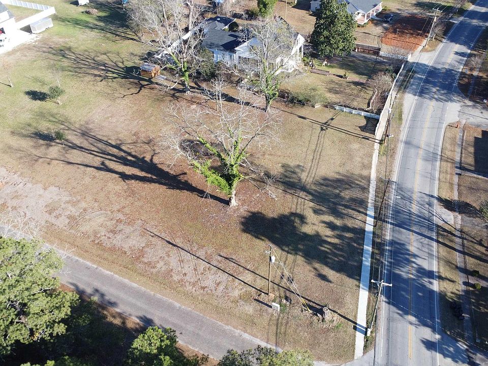 1st image of 304 Saluda Ave