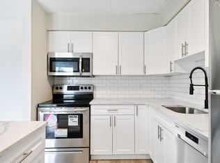 3155 Sandwich St #1A, Windsor, ON N9C 1A7