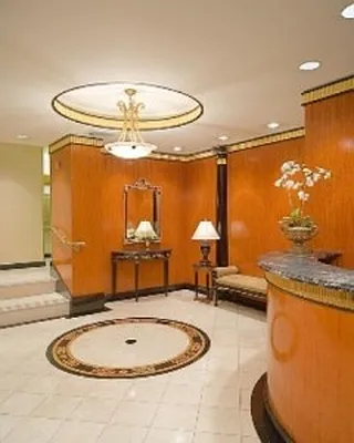 Rented by Metropolitan Equities | media 39