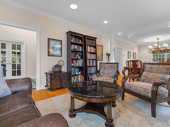 4th image of 36 Randolph Farm Road