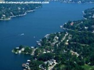 28 Z St, Lake Lotawana, MO 64086