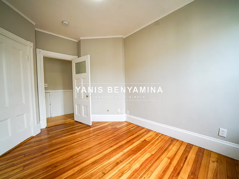 6A Pleasant Ave #4 — Photo 5