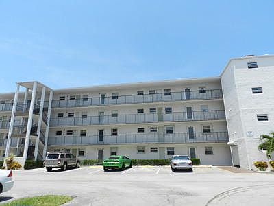 2nd image of 729 Lori Dr APT 307