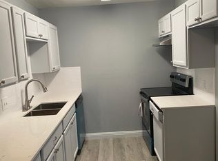 7035 Crosstimbers Ln, North Richland Hills, TX 76182