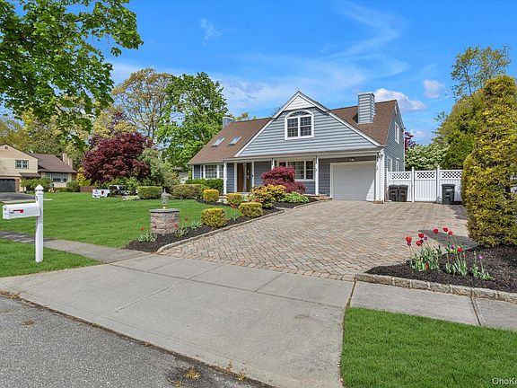 2nd image of 31 Empress Pines Drive