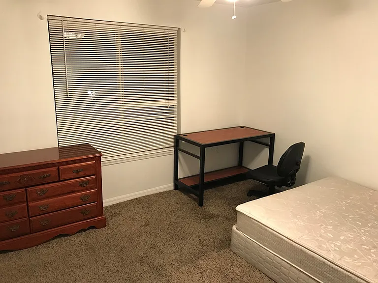 4000 SW 23rd St #6302-6-302 — Photo 1