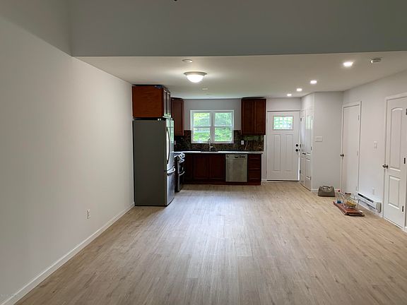 5th image of 29-31 Brookeville Ter