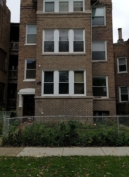 1st image of 4826 N Sawyer Ave