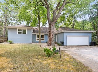 209 E Mumford Dr, Urbana, IL