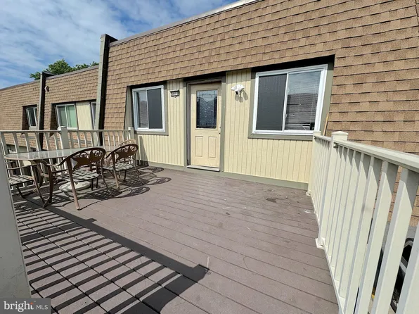 3815 Monte Vista Pl Suite E, Alexandria, VA 22309