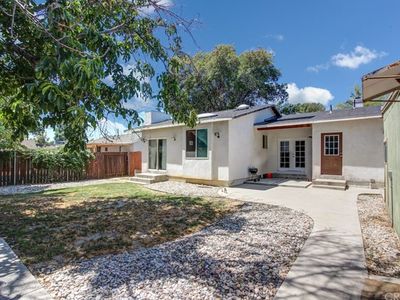 8132 Quartz Ave, Winnetka, CA, 91306