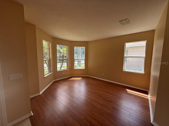4th image of 1102 MAGNOLIA BLOSSOM COURT