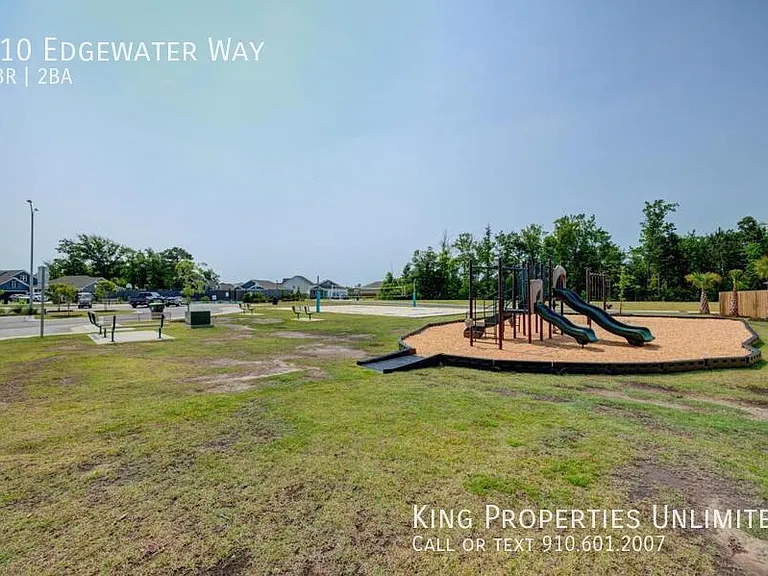 410 Edgewater Way — Photo 43