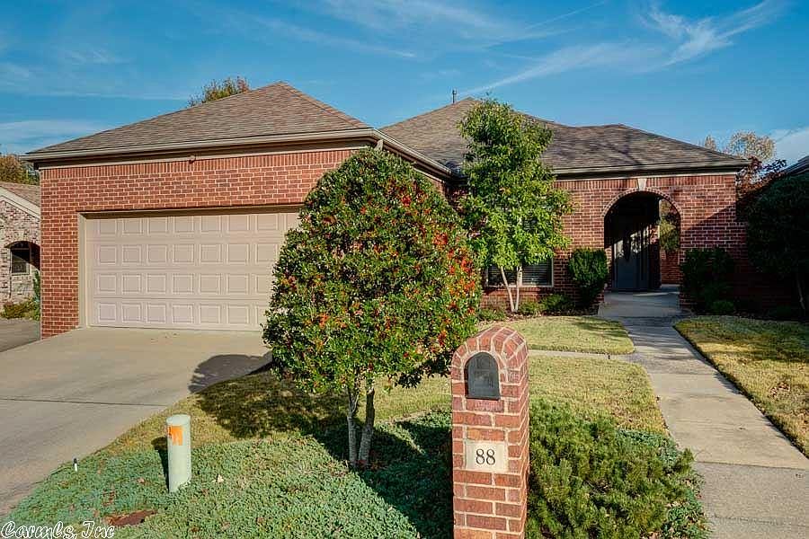 1st image of 88 Hunters Green Cir
