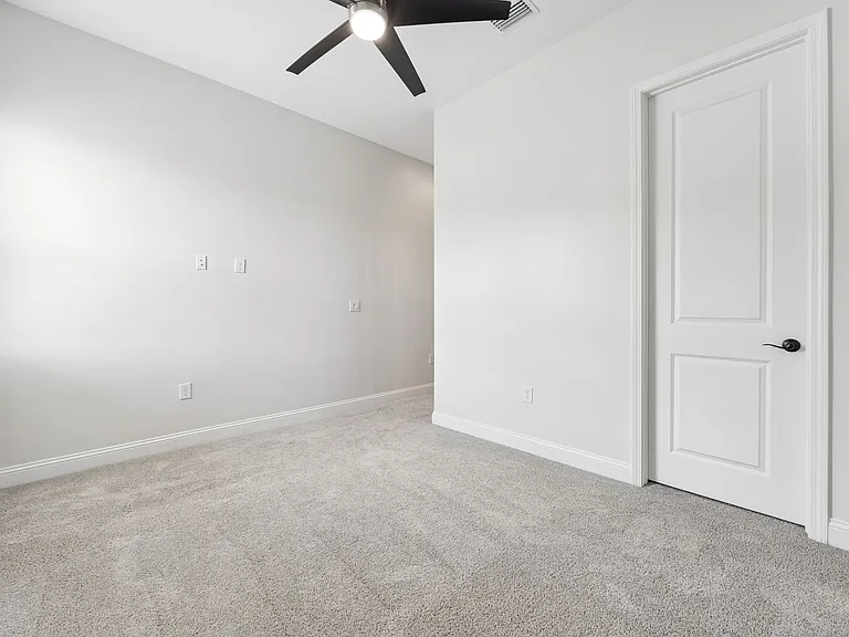 351 Sawgrass Dr — Photo 30