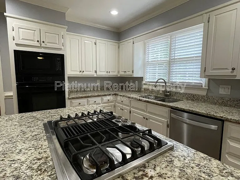 4204 N Mountain Rd NE — Photo 10