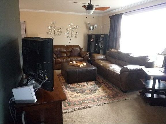 3rd image of 48 Pioneer Ct