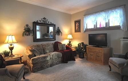 3rd image of 1673 Ross Ave