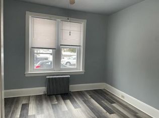 14 W 5th St APT 1, Lansdale, PA 19446
