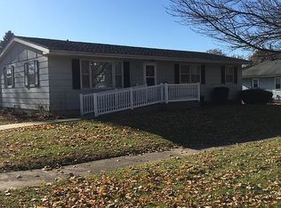 201 W Maple St, Hubbard, IA 50122