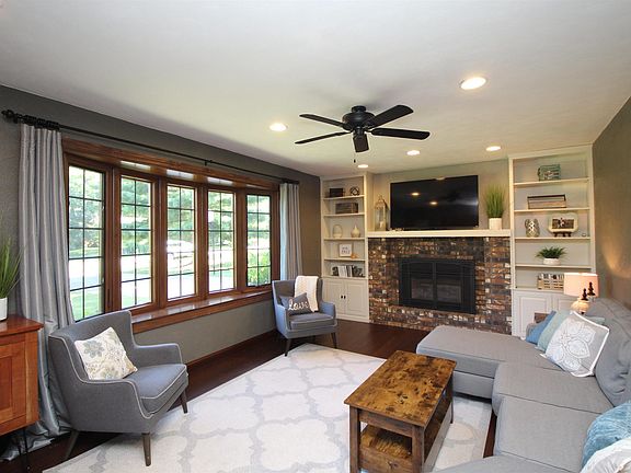 5th image of 243 Whispering Oaks Dr
