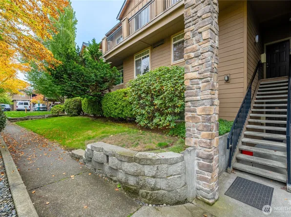 18930 Bothell Everett Highway #E203, Bothell, WA 98012