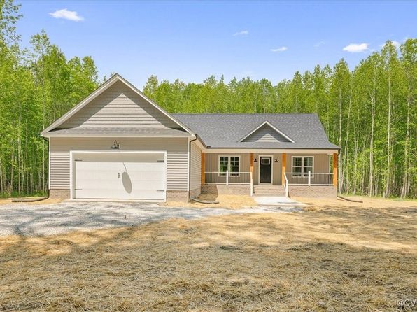 14954 Lebanon Rd, Spring Grove, VA 23881