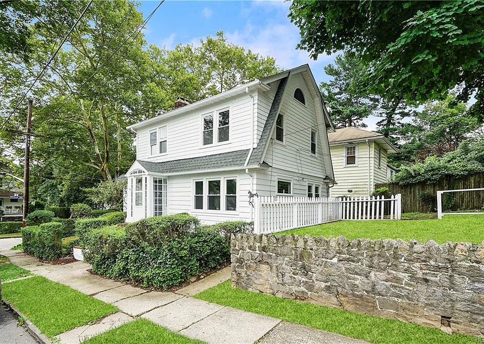 1st image of 376 Hutchinson Blvd