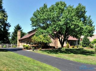 7126 Country Creek Rd, Maumee, OH 43537