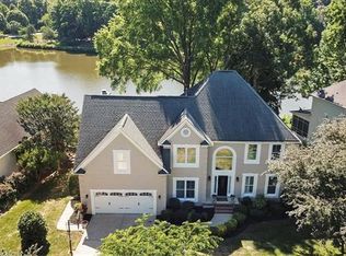 4915 Foxbriar Trl, Charlotte, NC 28269