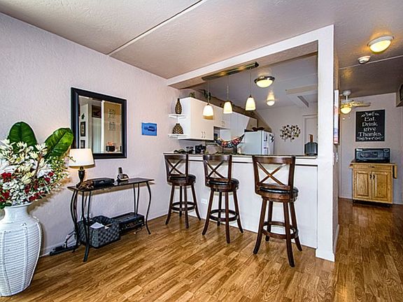 4th image of 75-5865 Walua Rd APT E735