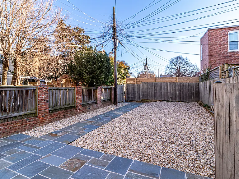 409 Constitution Ave NE #4 — Photo 34