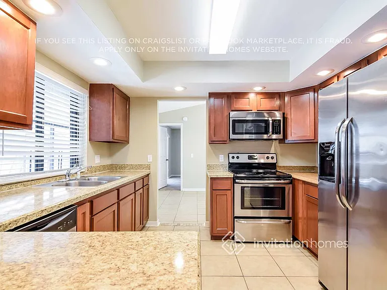 2537 Arborwood Dr — Photo 9