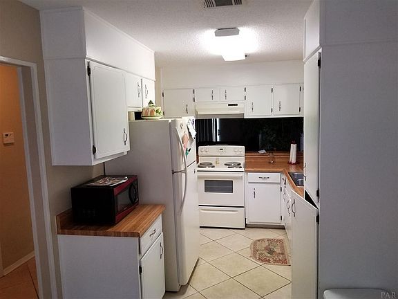 4th image of 2813 Langley Ave APT 114