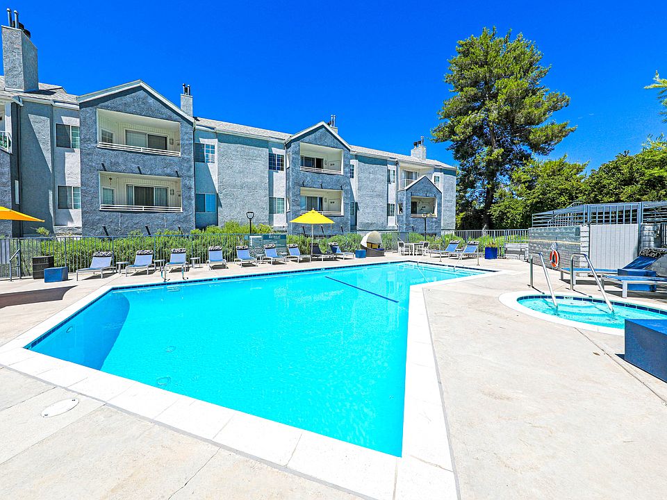 1st image of 22900 Oak Ridge Dr APT 37