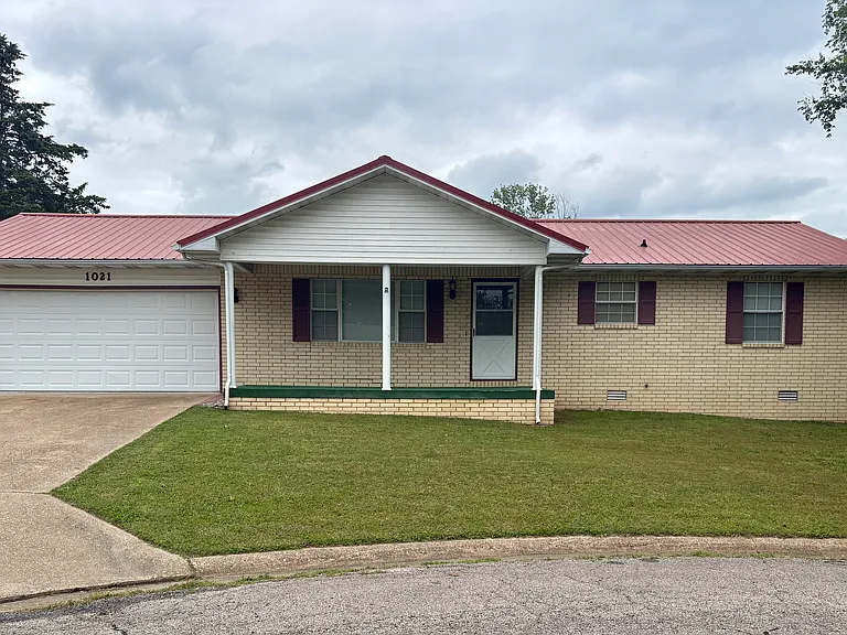 1021 Cedar St — Photo 11