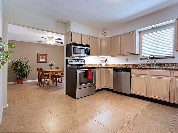 4th image of 2240 E Angela Dr