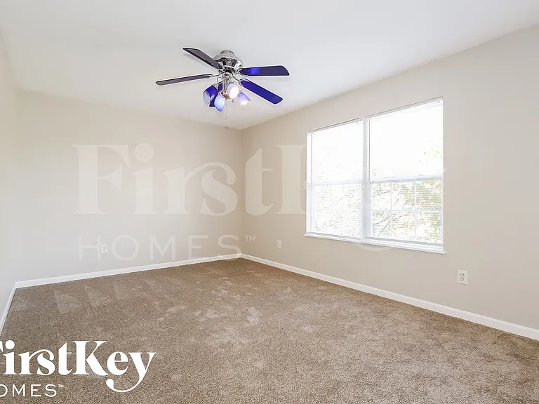 1391 Bearsden Dr — Photo 10