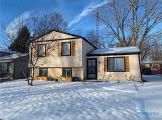 217 Sentry Hill Rd, Toledo, OH 43615