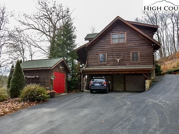 4th image of 427 Indian Lake Dr